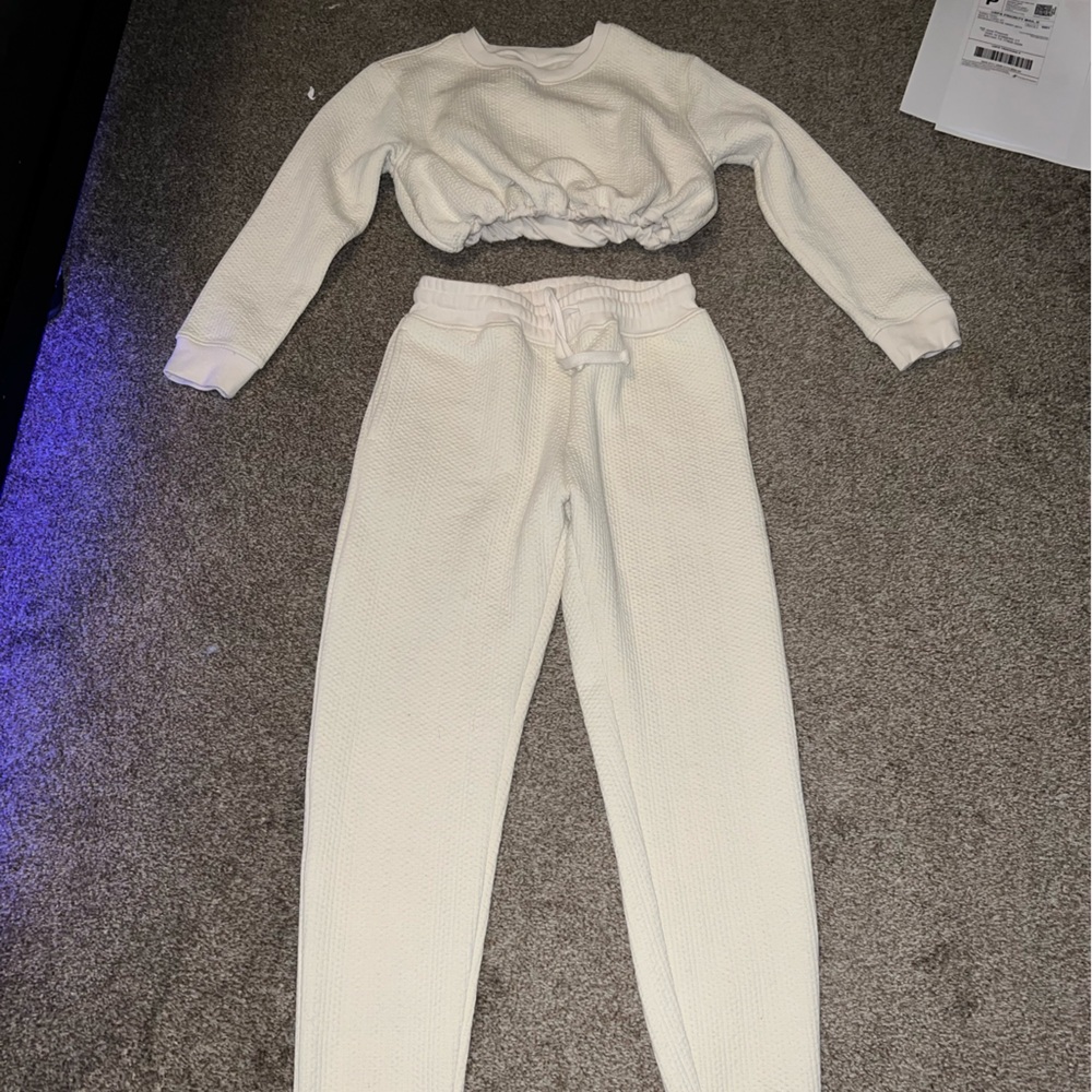 Lane 201 jogger set size small